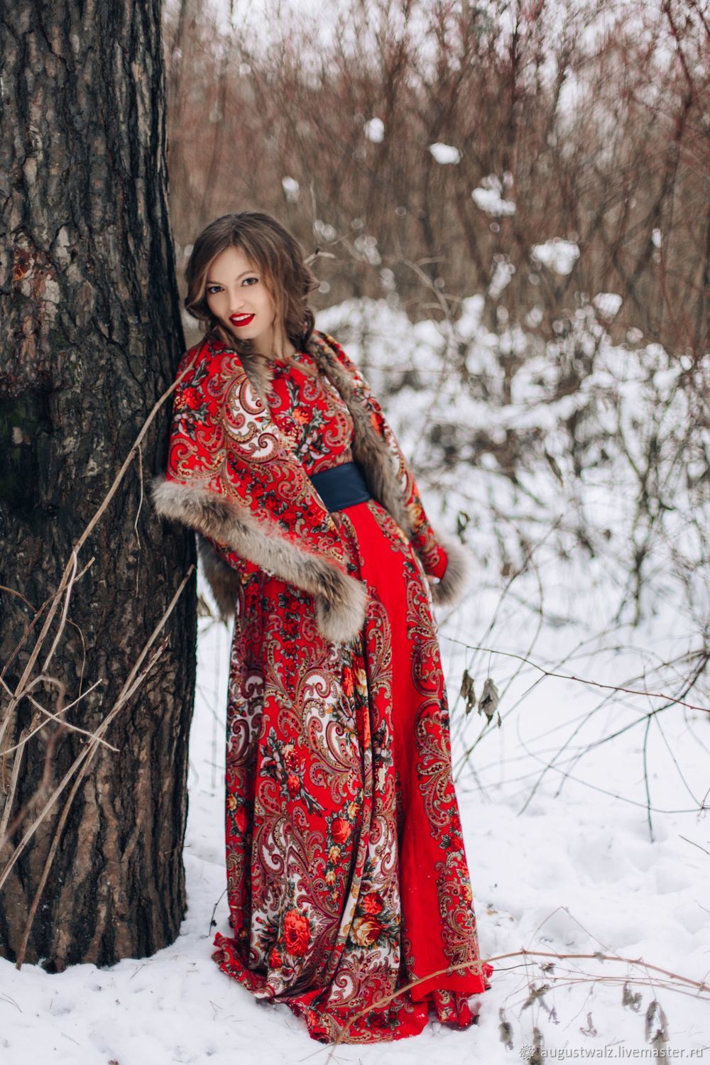 Photo Girls in Slavic costumes in Laval